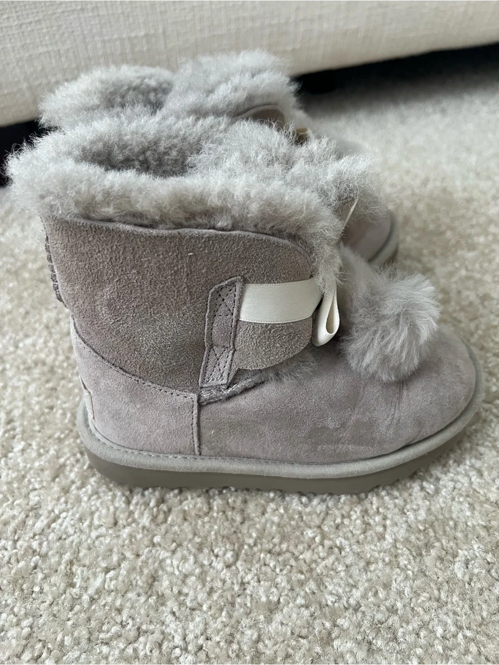 UGG Toddler Pom-Pom Shearling Boots - Light Gray